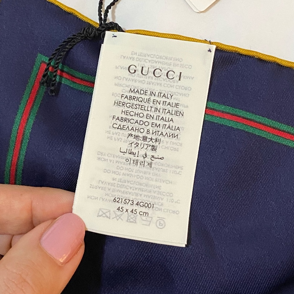 Gucci Scarf 100% Silk - Picture 7 of 10
